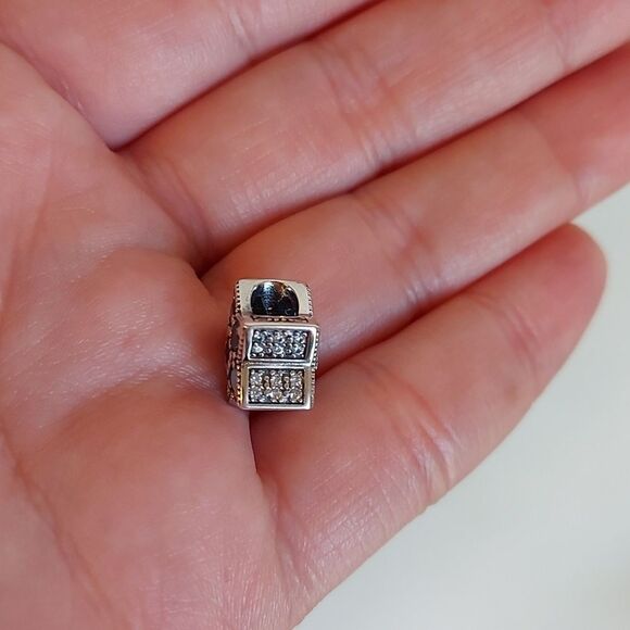 925 Sterling Silver Star Charm - Picture 4 of 7